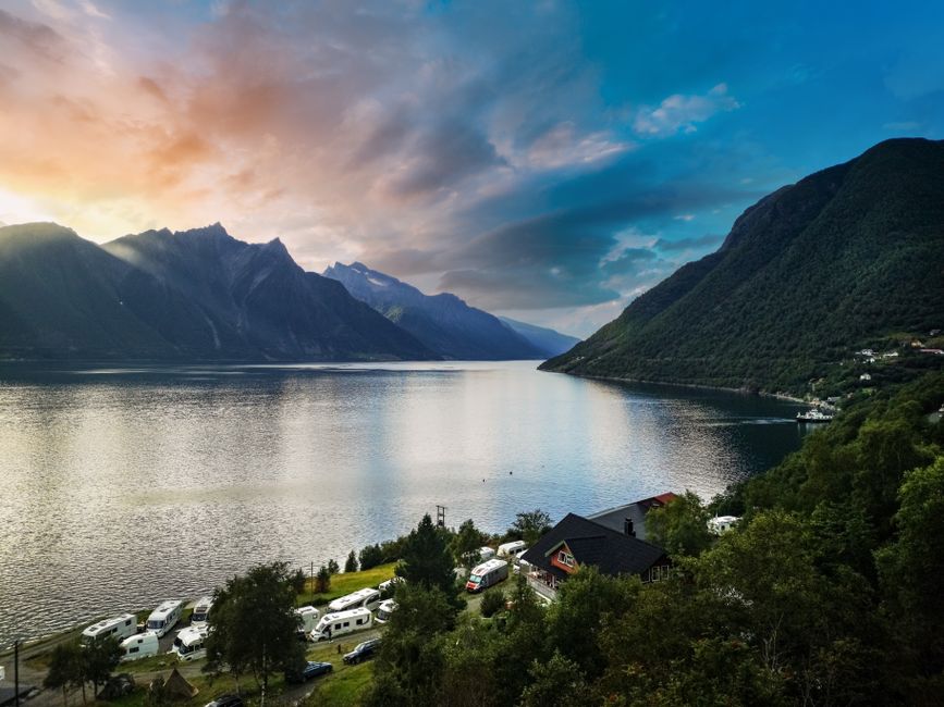 Friluftsliv: En Guide til Å Utforske Norges Natur