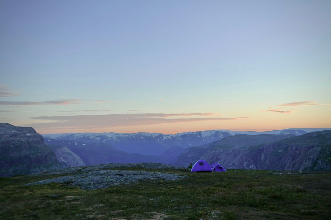 Camping: Den Perfekte Utendørsopplevelsen i Norge